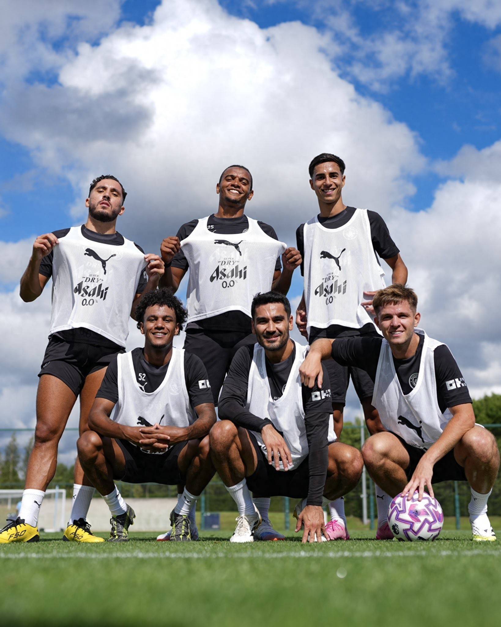 莫雷托：塔瓦雷斯与沙特球队吉达联合进行谈判，不过在薪资方面还未谈拢（莫雷托：塔瓦雷斯与吉达联合洽谈，薪资条款尚未谈拢）