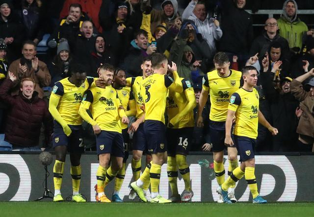 缺阵期间在板凳指挥对你领导力有帮助吗？杰威：他们根本不听（缺阵坐板凳指挥能提升领导力？杰威：他们根本不听）