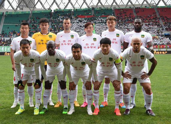 卡萨诺：米兰喜欢缩在中线后死守，就算侥幸进球也还是继续守（卡萨诺批评米兰摆大巴：退到中线后全场死守，进球也不主动进攻）