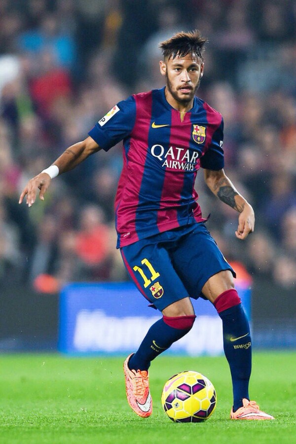 阿莫林：德利赫特需找回在贾府初期那种自信，控球还能提升（阿莫林：德利赫特需重拾阿贾克斯初期的自信，出球与控球仍有提升空间）