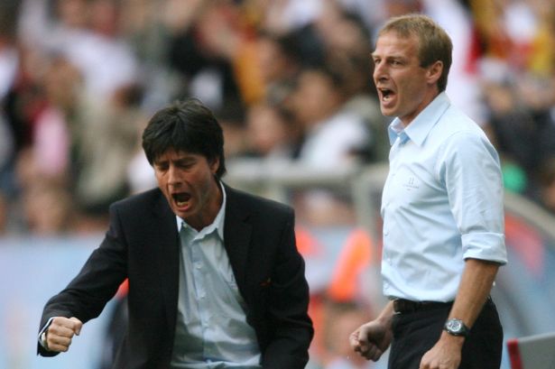 鲁比亚莱斯再谈亲吻门：我不需要向珍妮弗道歉，她当时同意了（鲁比亚莱斯再度谈“亲吻门”：称无需向珍妮弗致歉，表示当时已获对方同意）